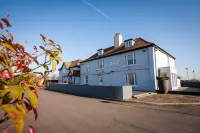 Berwick Manor Hotel فنادق في Hornchurch