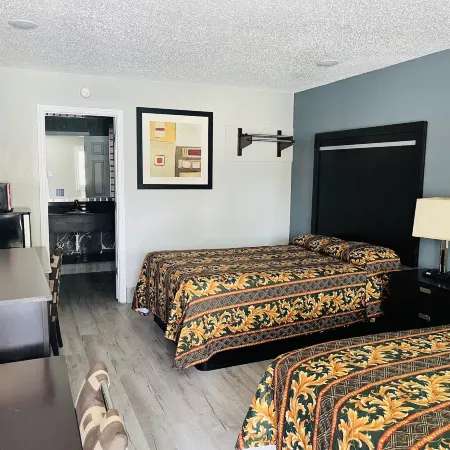 Town House Motel