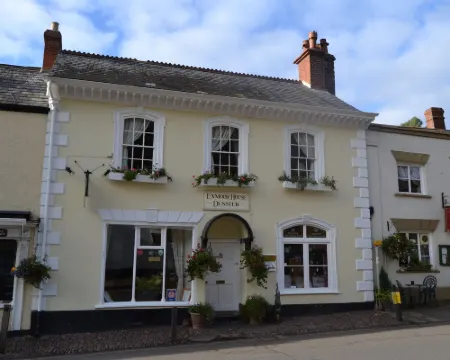 Exmoor House Hotels in Dunster