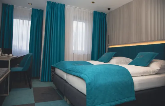 克爾彭好友酒店