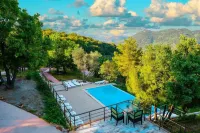 Gödence Hotel Restoran Bungalow - С бассейном