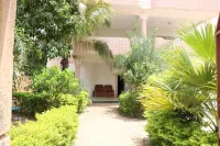 Residence Yipene Hotels near SEIRMIC INFORMATIQUE
