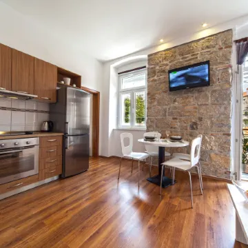 Marmontova Luxury Rooms