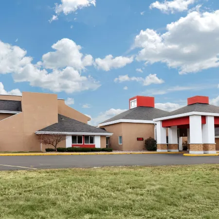 Econo Lodge Wausau - Rothschild
