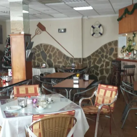 Hostal Fornet Altea Отели в г. Альтеа