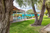 Busselton Villas and Glamping Village Hotels in Busselton