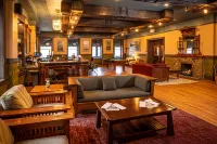 1905 Basin Park Hotel Hotels in Cedar Township