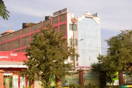 Shamz Hotel Isiolo Отели в г. Isiolo West