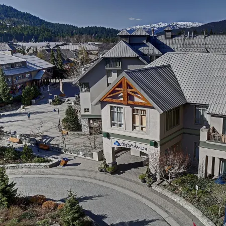 Whistler Peak Lodge