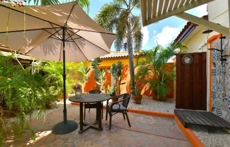 Wonders Boutique Hotel Отели в г. Ораньестад