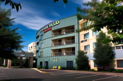 Courtyard Statesville Mooresville/Lake Norman فنادق في ستيتسفيل