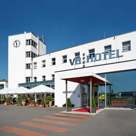 V8 Hotel Classic Motorworld Region Stuttgart