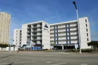 The Schooner Inn Hotels near Trader Joe's
