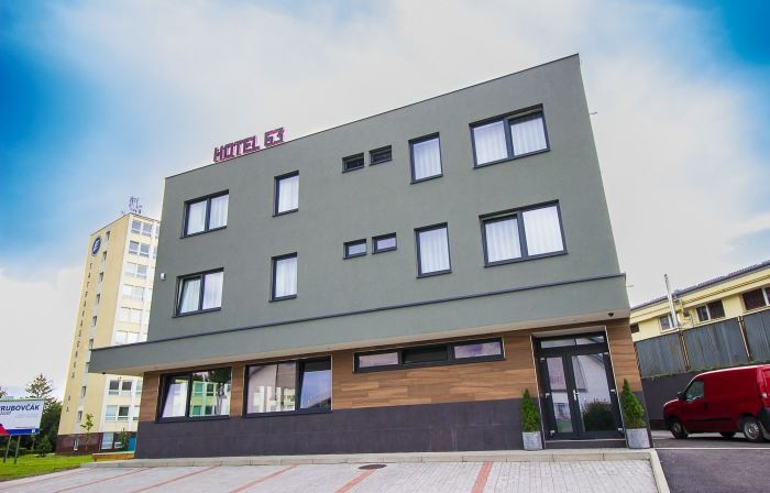 Hotel 63