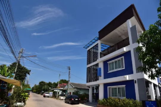 Pran Crescent Hotels near Pran Buri Forest Park