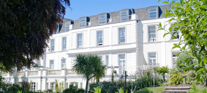 TLH Toorak Hotel - TLH Leisure, Entertainment and Spa Resort Hotels in Torquay