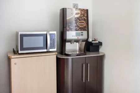 Motel 6 Mojave, CA Отели в г. Мохаве