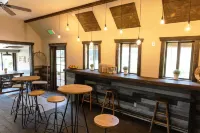 Paradise Village Hotels in Ashford