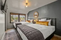 Sessions Retreat & Hotel