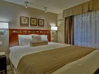 Helm's Inn Hotels in Victoria