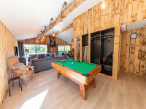 Lush Chalet Near Lake of Bütgenbach Hotels in Bullingen