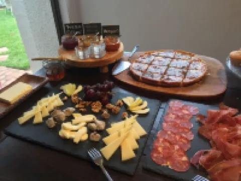 綠巖精品民宿 - 限成人 阿爾豪林德拉托里酒店