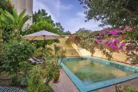 里亞德馬布盧卡飯店