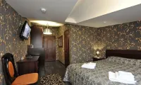 Frant Hotel (Франт Отель) Отели рядом с достопримечательностью «Натор-сервис»