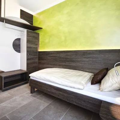 Eee Hotel Traun Отели рядом с достопримечательностью «Центральный вокзал Линца»