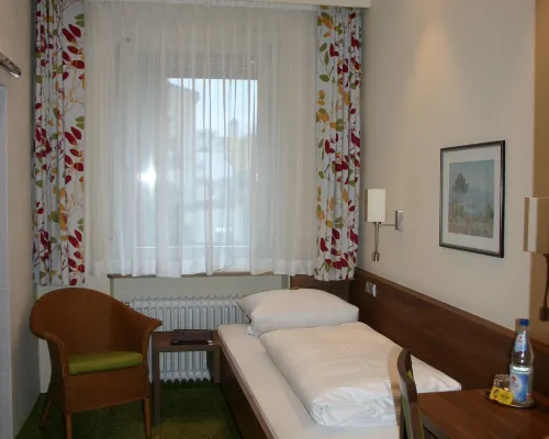 Hotel Hauser an der Universität Hotels in der Nähe von Karlstor Gate