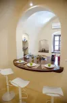 أزاليا هاوزيز
