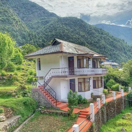 Alt Life Stays - Dharamkot Mcleodganj