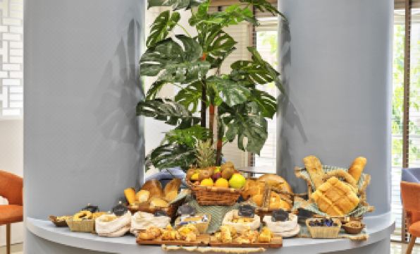 Phidias Piraeus Hotel