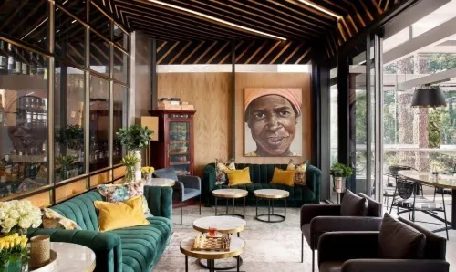Sandton Penthouse - 3 ดาว