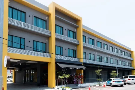 O&G Hotel Parit Buntar Отели в г. Kerian