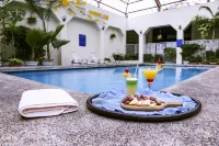Hotel Ramada - Pool