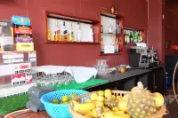 Inthira Thakhek - bar