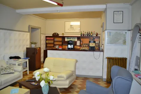 Hotel du Lion Vert Отели в г. Фруадтер