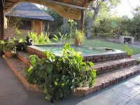 Serenity du Bois Lodge - С бассейном