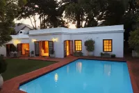 Constantia Garden Suites - Pools