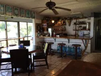 Surfside Bed & Breakfast Hotels in Onna