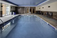 Fairfield Inn & Suites Douglas - Pools
