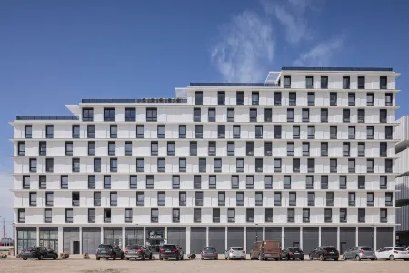 All Suites Appart Hôtel | Le Havre Centre - Les docks Отели рядом с достопримечательностью «Le Square Saint-Roch»