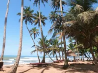 Ankobra Beach Resort فنادق في Axim