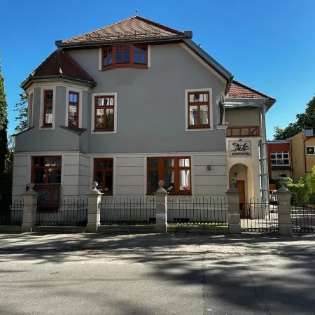 Dali Aparthotel