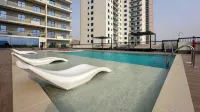 Waves - Stylish 1Br Close to Img World & Global Village Hotels near Zayed University UAE