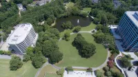 Residence Inn Atlanta Buckhead/Lenox Park Hotel dekat Publix Super Market at Oglethorpe Crossing
