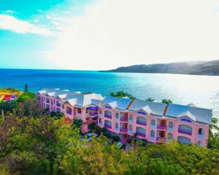 キャップ ラマンドゥ ホテル ジャクメルのホテル