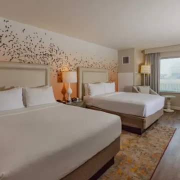 Hotel Indigo AUSTIN DOWNTOWN - UNIVERSITY by IHG Hotels near Austin Station