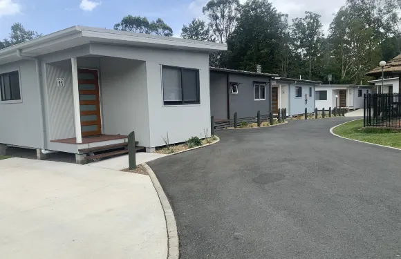 揚迪納大篷車公園露營旅館